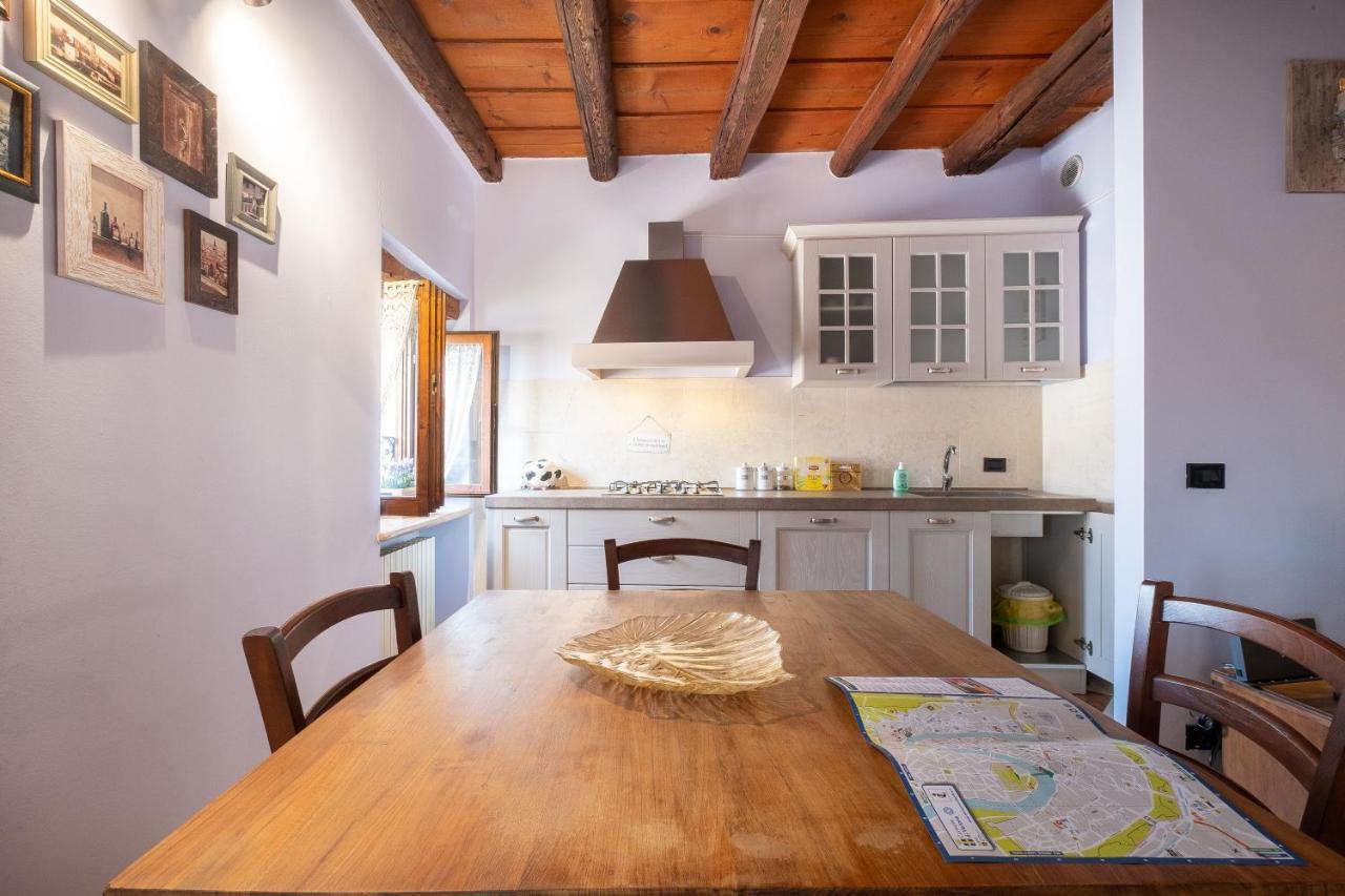 Casa Perotti Apartment เวโรนา ภายนอก รูปภาพ