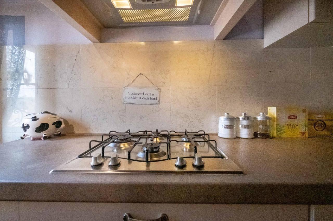 Casa Perotti Apartment เวโรนา ภายนอก รูปภาพ