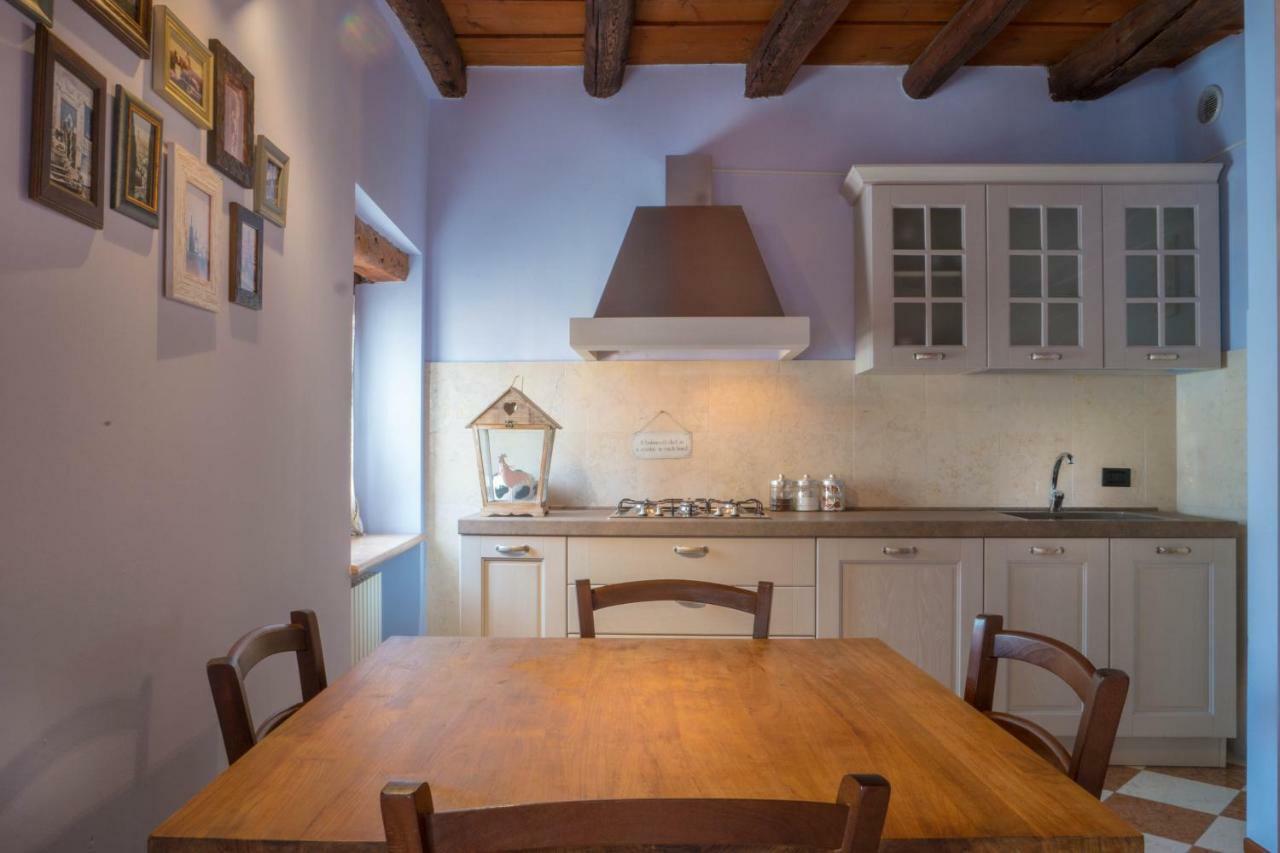 Casa Perotti Apartment เวโรนา ภายนอก รูปภาพ