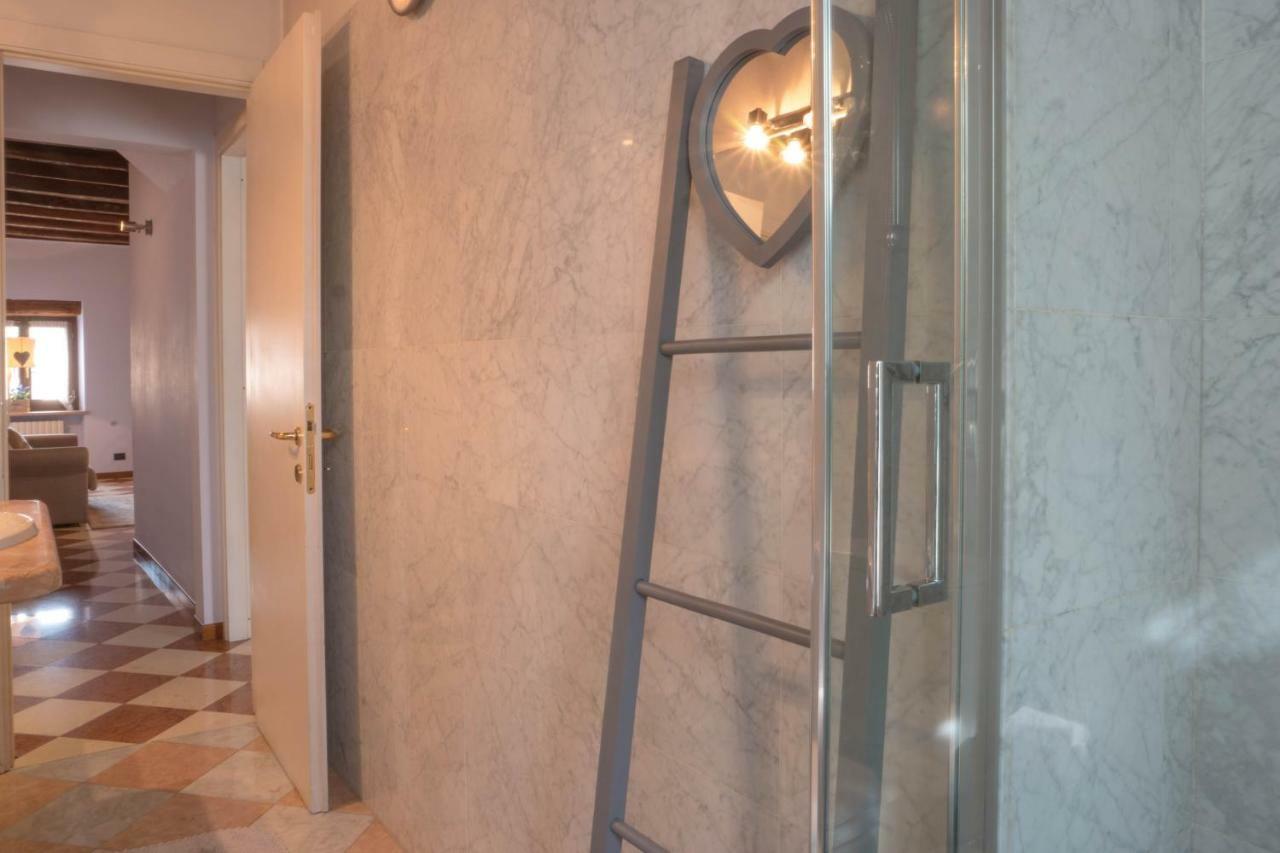 Casa Perotti Apartment เวโรนา ภายนอก รูปภาพ